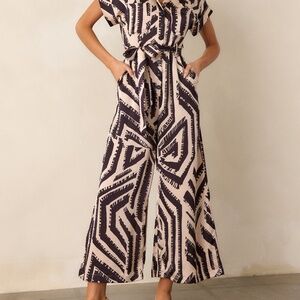 Red Dress Dream Catching Black Geo Print Short Sleeve Jumpsuit Size LL / Sandsto